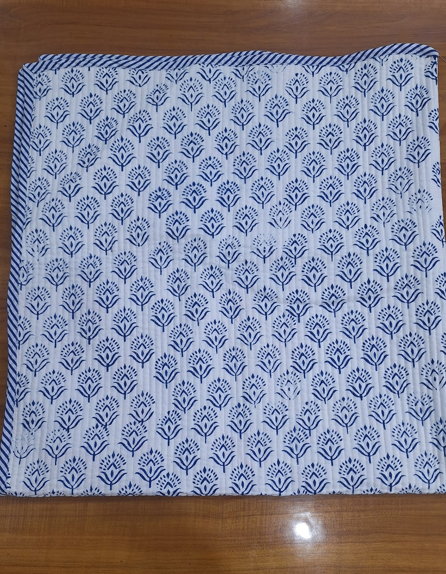 Classic Floral Bloom Reversible Baby Quilt (Red & Blue) – 40x40 Inches
