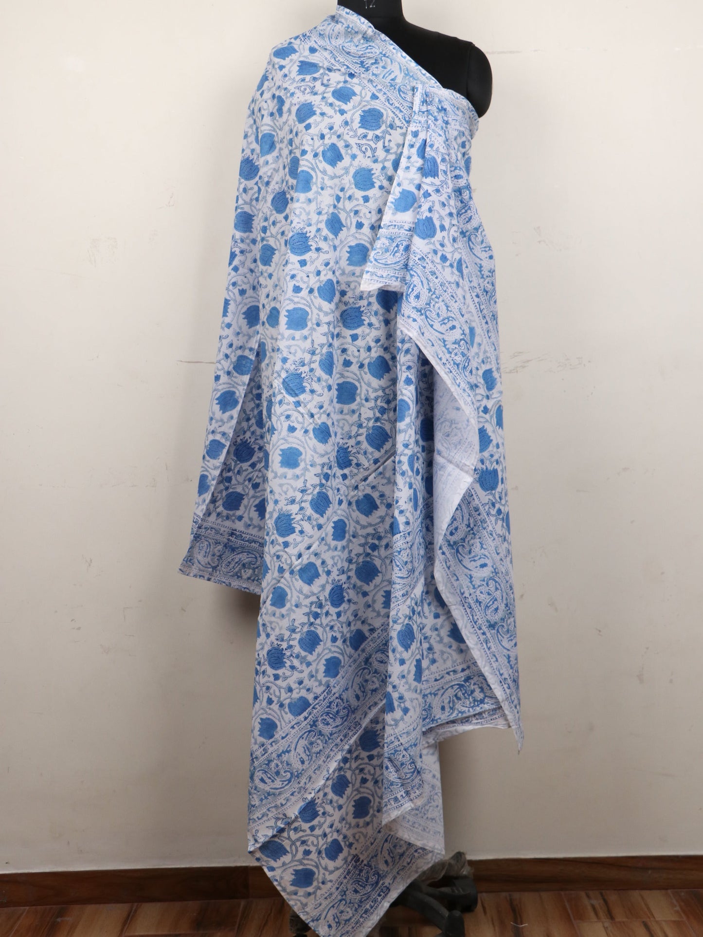 Blue-Lotus-Jaal-Hand-Block-Printed-Cotton-Dupatta