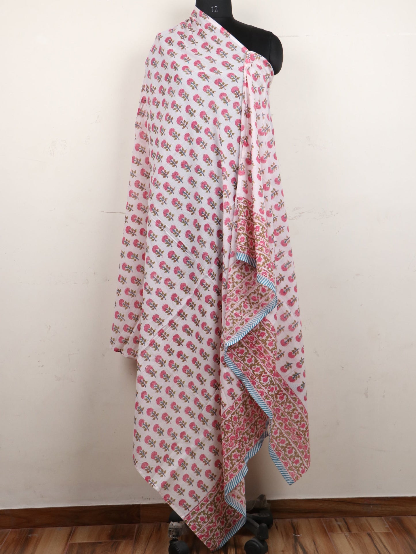 Small-Floral-Buti-Hand-Block-Printed-Cotton-Dupatta