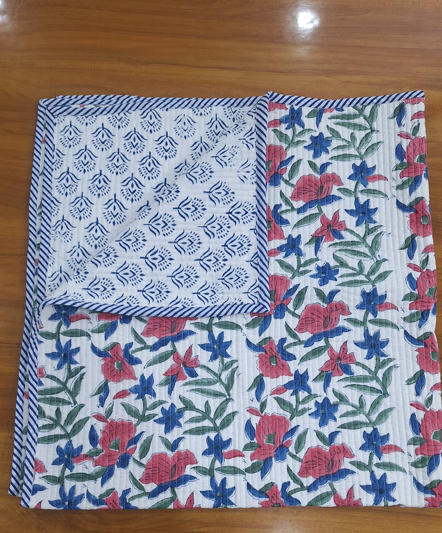 Classic Floral Bloom Reversible Baby Quilt (Red & Blue) – 40x40 Inches