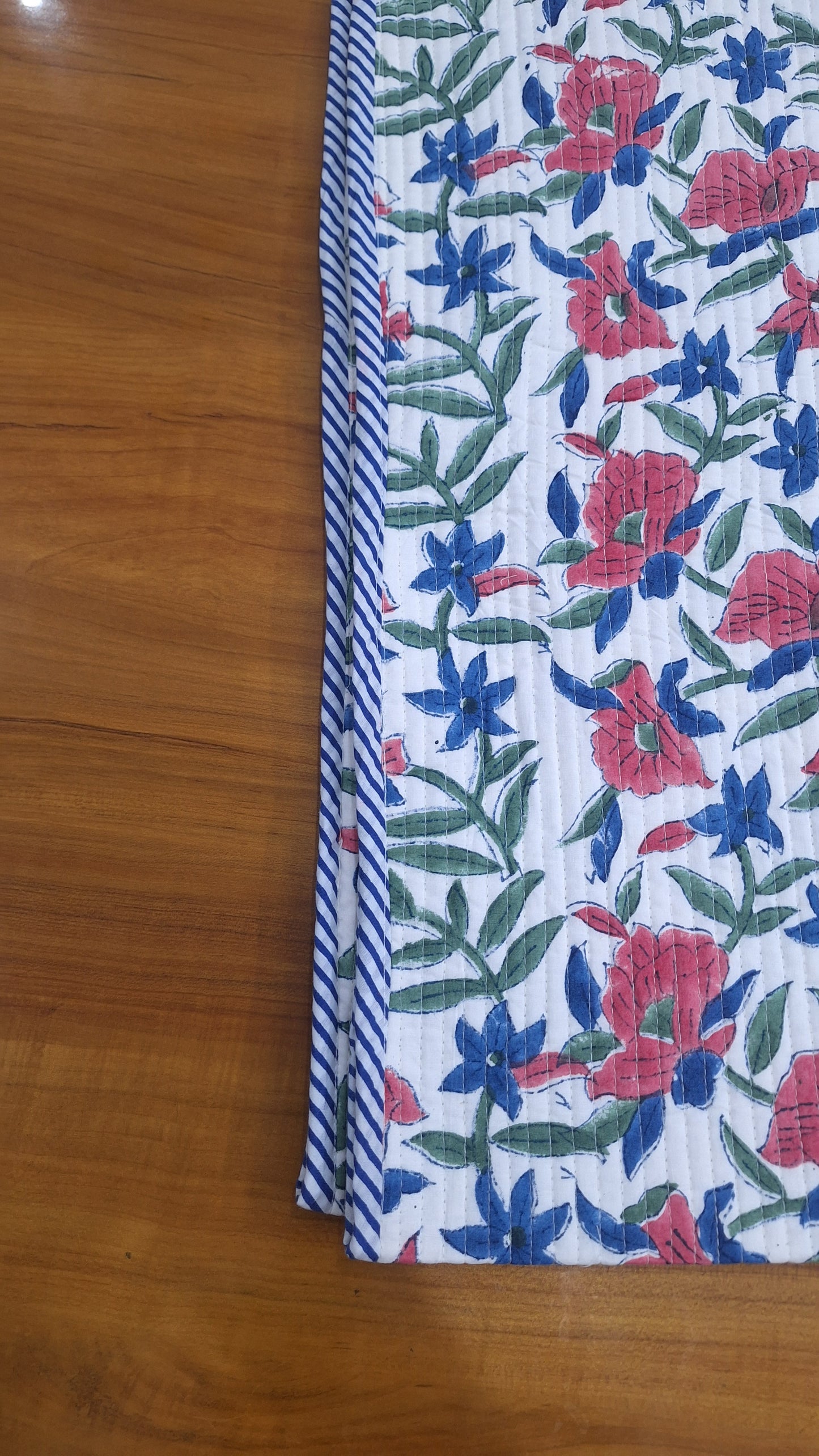 Classic Floral Bloom Reversible Baby Quilt (Red & Blue) – 40x40 Inches