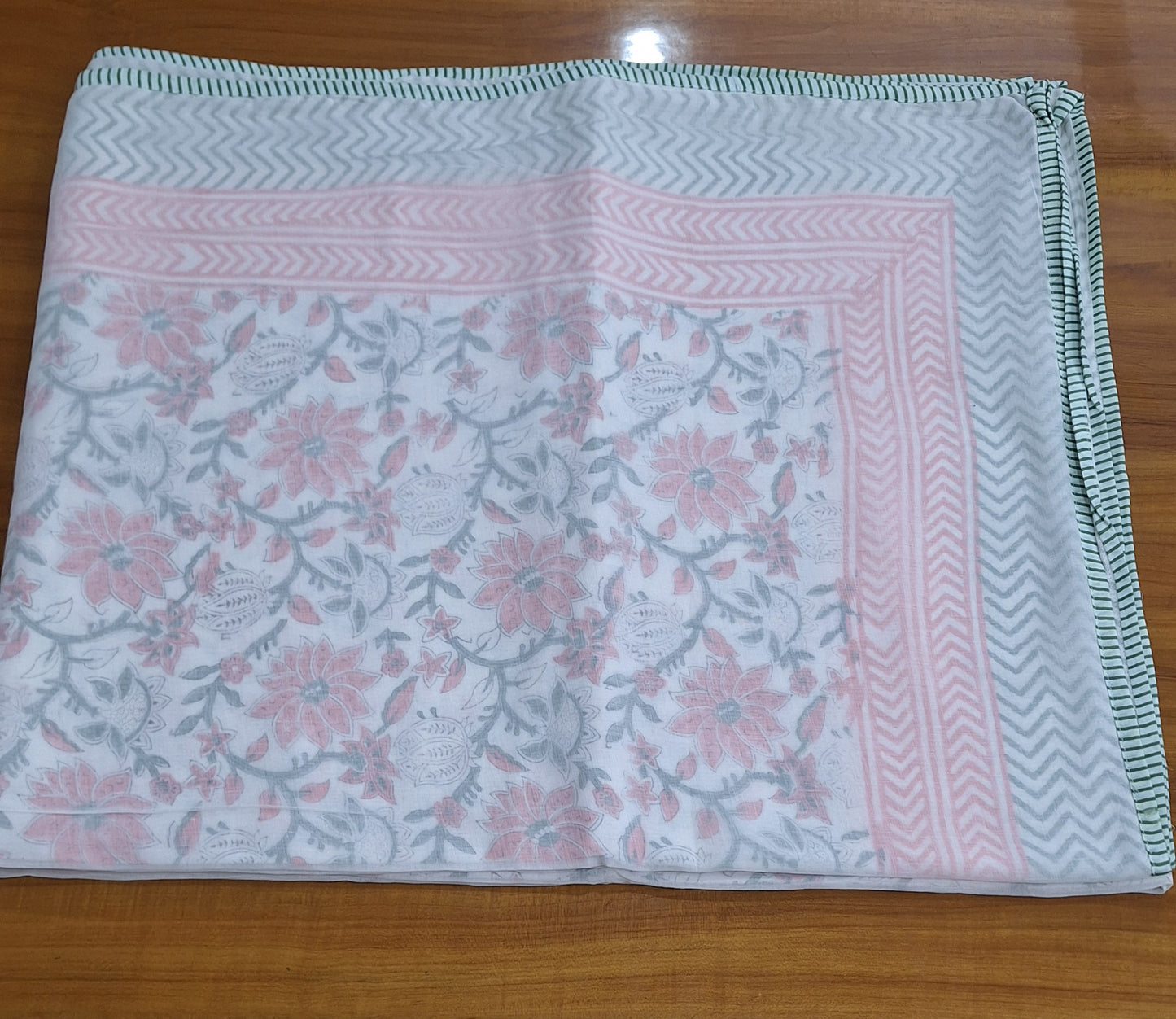 Beautiful Pink Kitti Jaal Printed Cotton Dohar