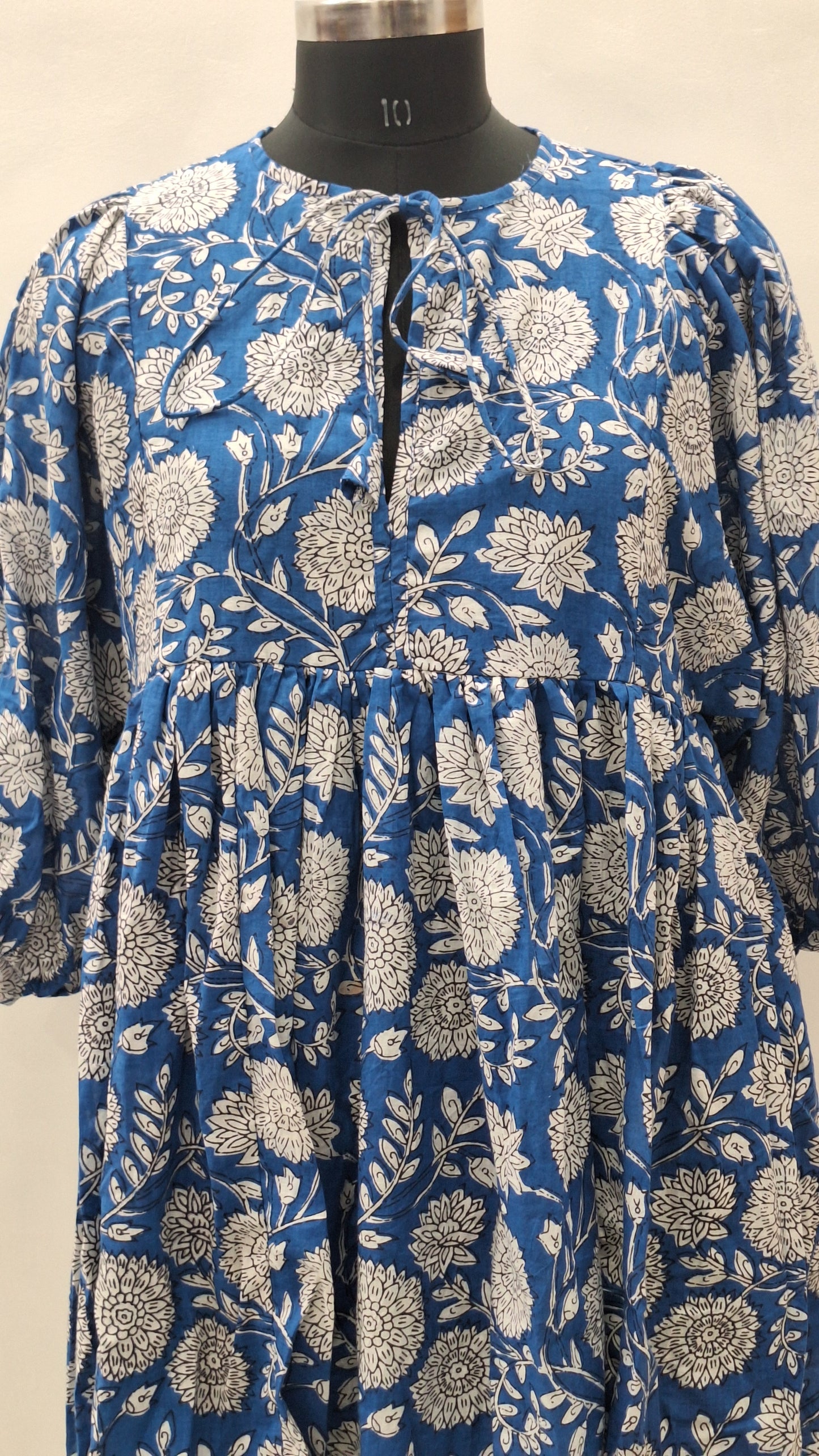 Beautiful Blue Kitti Print Cotton Midi Dress for Partywear
