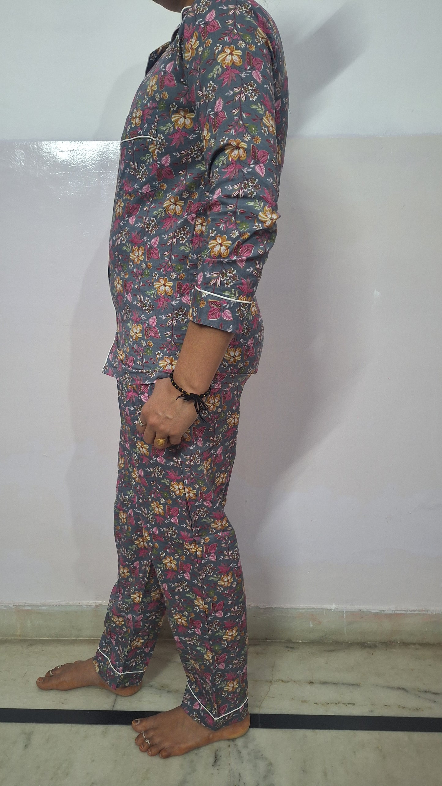 Butterfly Floral Jaal Print Women`s Cotton Night Suit