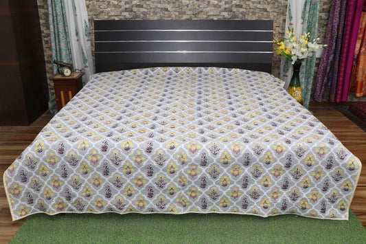 Beautiful-Gray-Burfi-Print-Quilted-Bedcover