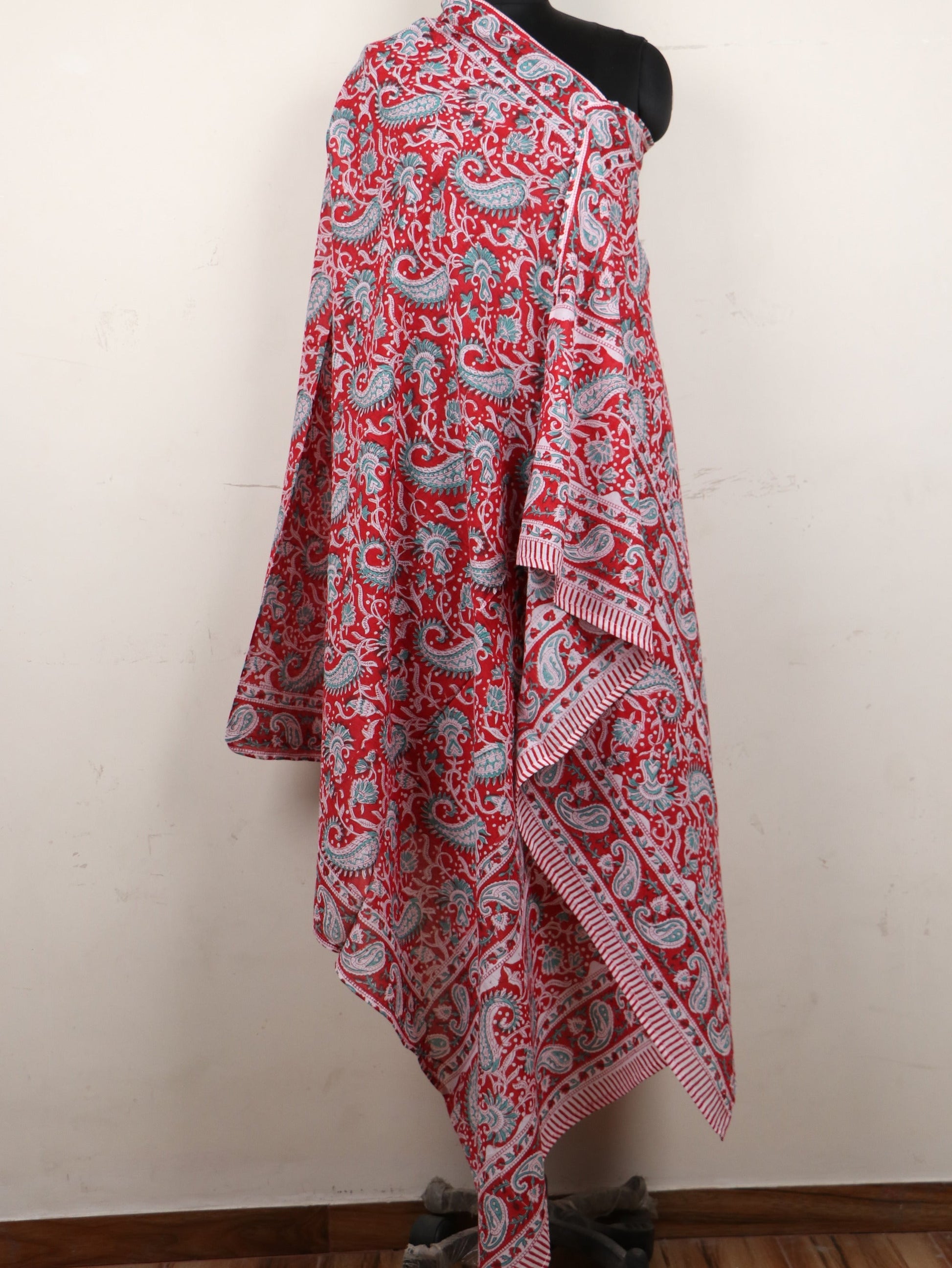 Beautiful-Green-Paisley-Hand-Block-Printed-Cotton-Dupatta