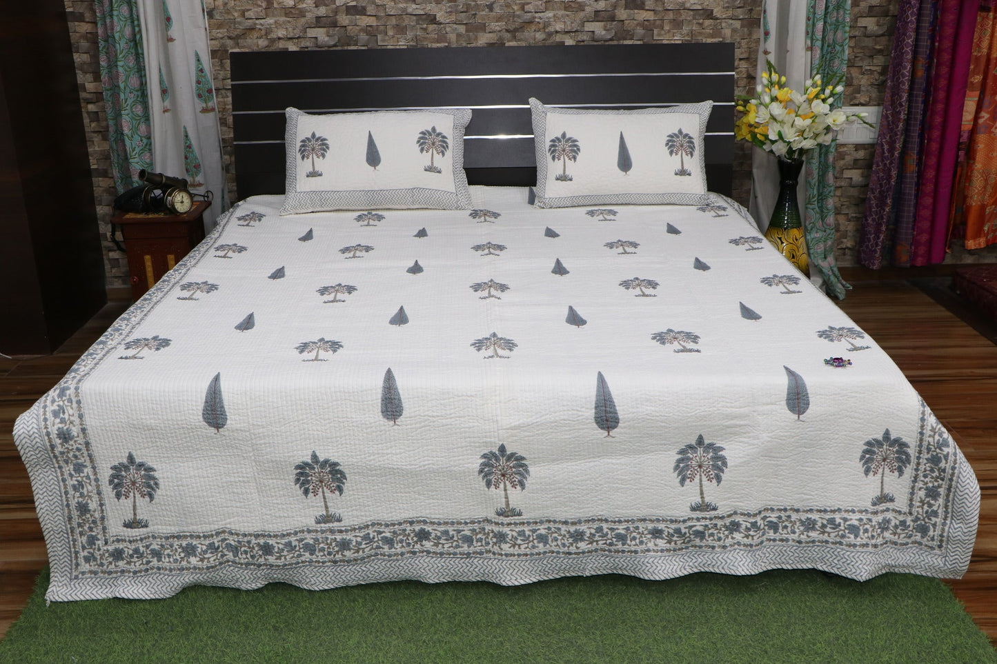 Beaytiful-Palm-Tree-And-Tilak-Print-Quilted-Bedcover