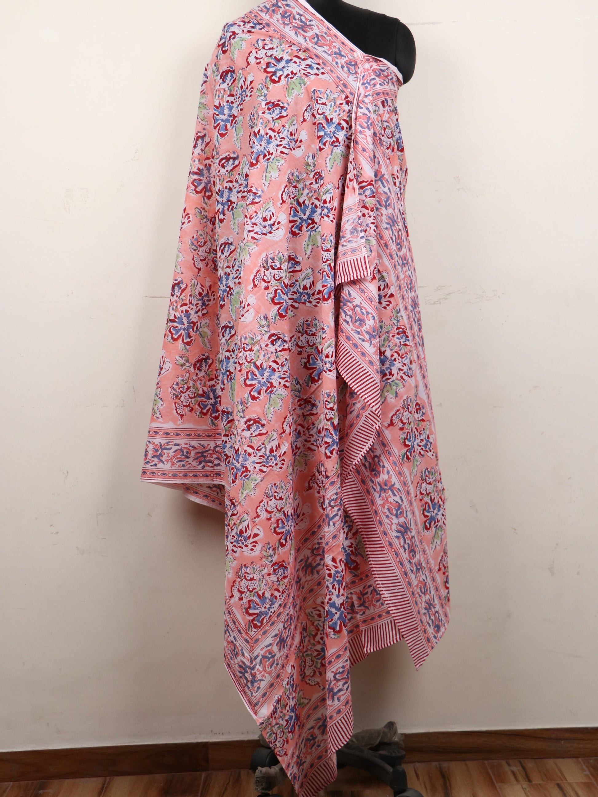 Sharp-Floral-Hand-Block-Printed-Cotton-Dupatta