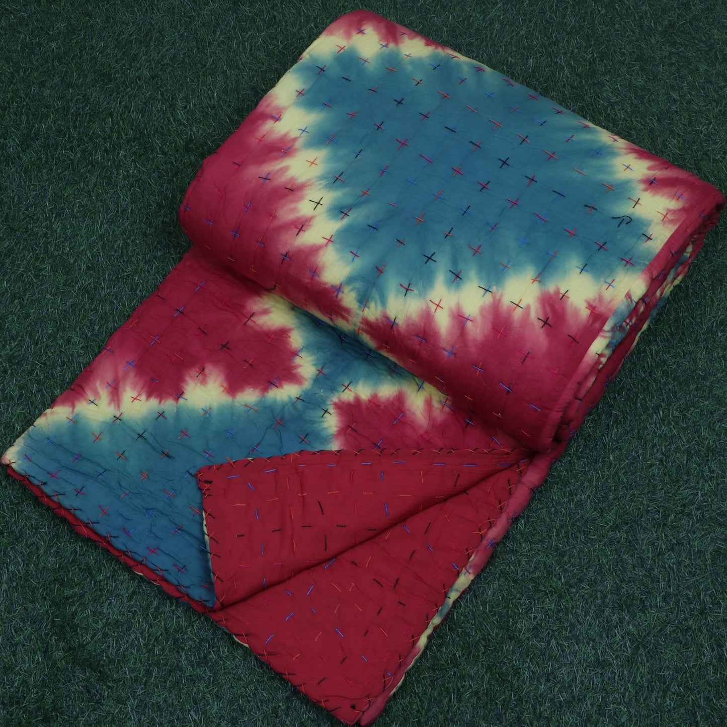 Tie-Dye-Burfi-Printed-Handmade-Kantha-Quilt