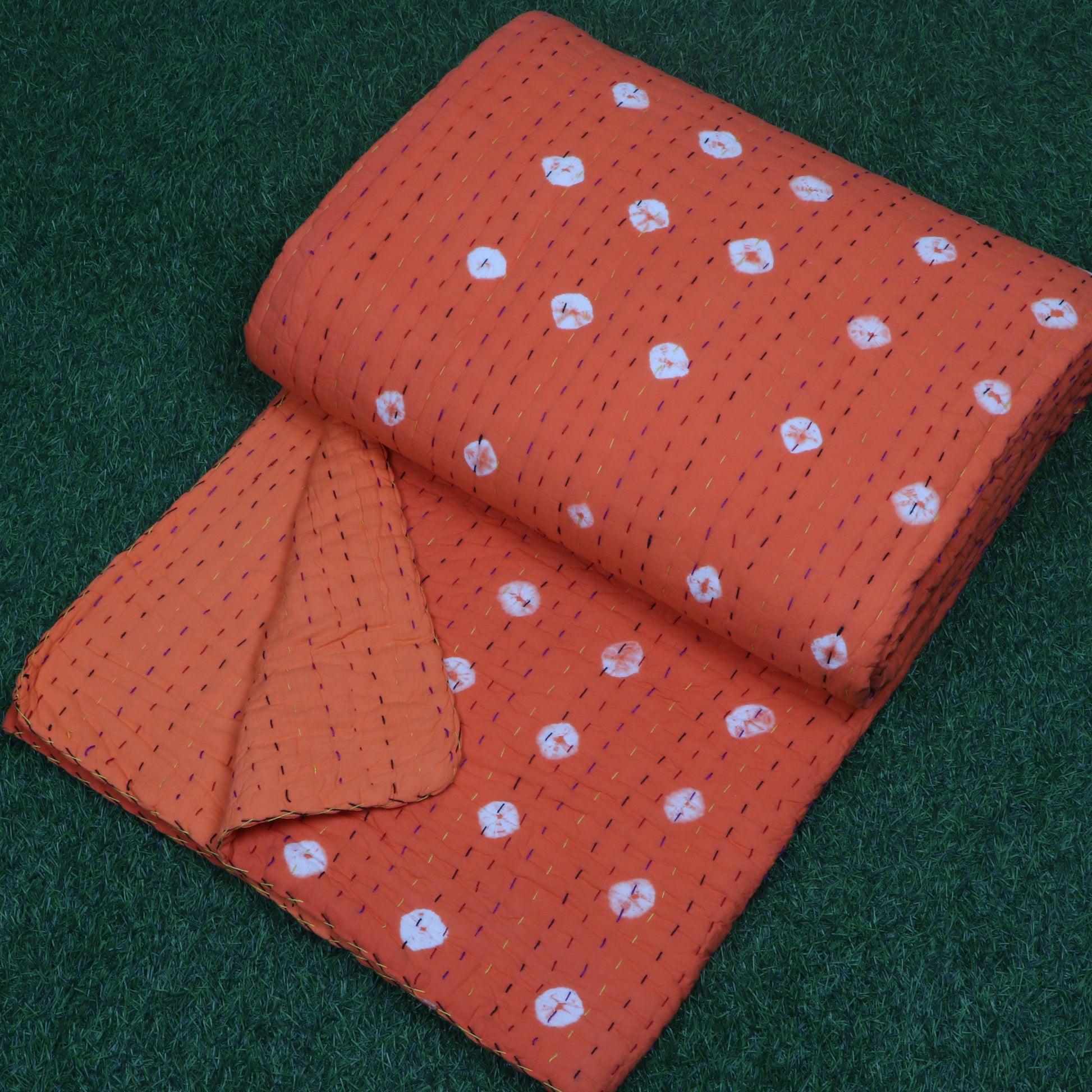 Tie-Dye-Small-Eyelet-Printed-Handmade-Kantha-Quilt